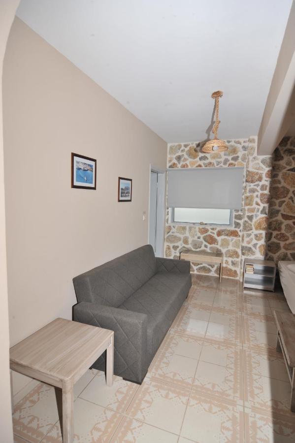 Blue Wave Apartment Kefalos  Exterior photo