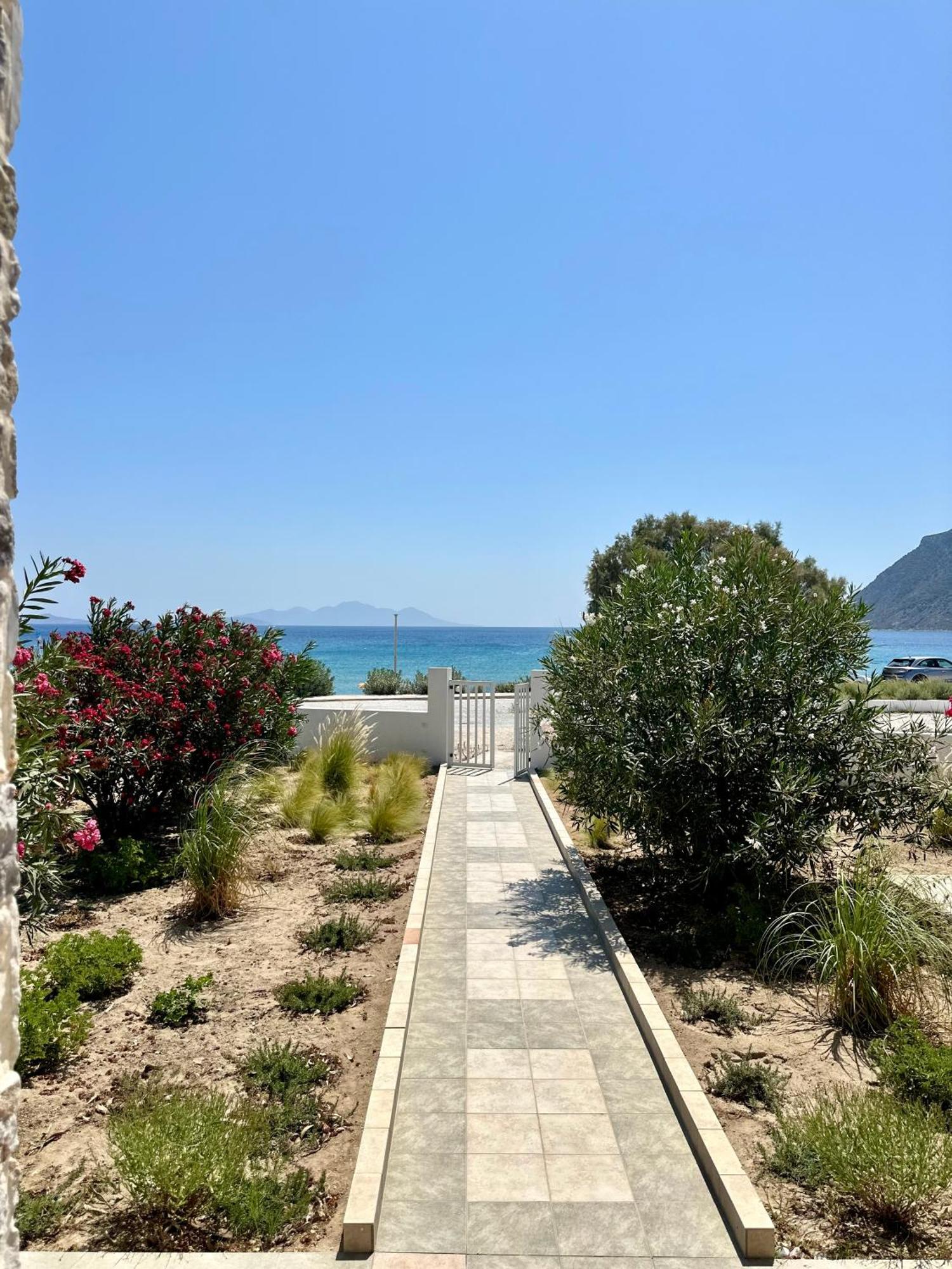 Blue Wave Apartment Kefalos  Exterior photo